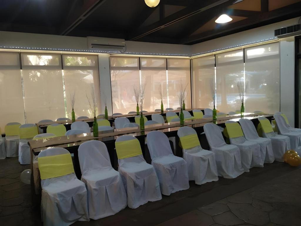 Moonbay Marina The Villas Olongapo Luaran gambar